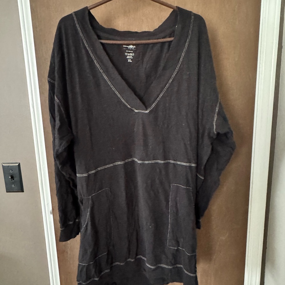 NATURAL LIFE Black V-Neck Tunic with Contrast Stitching
